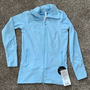 Lululemon in stride jacket